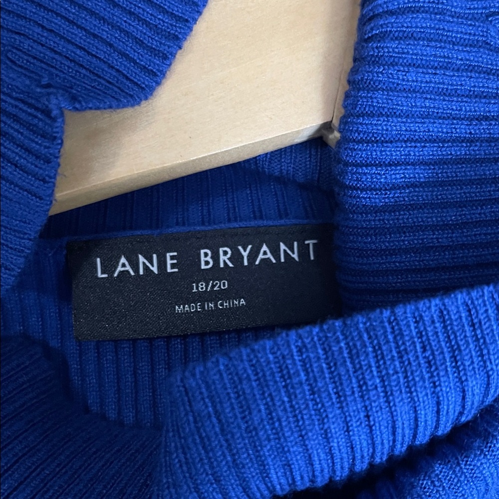 Elegant Blue Turtleneck Dress - Picture 3 of 5